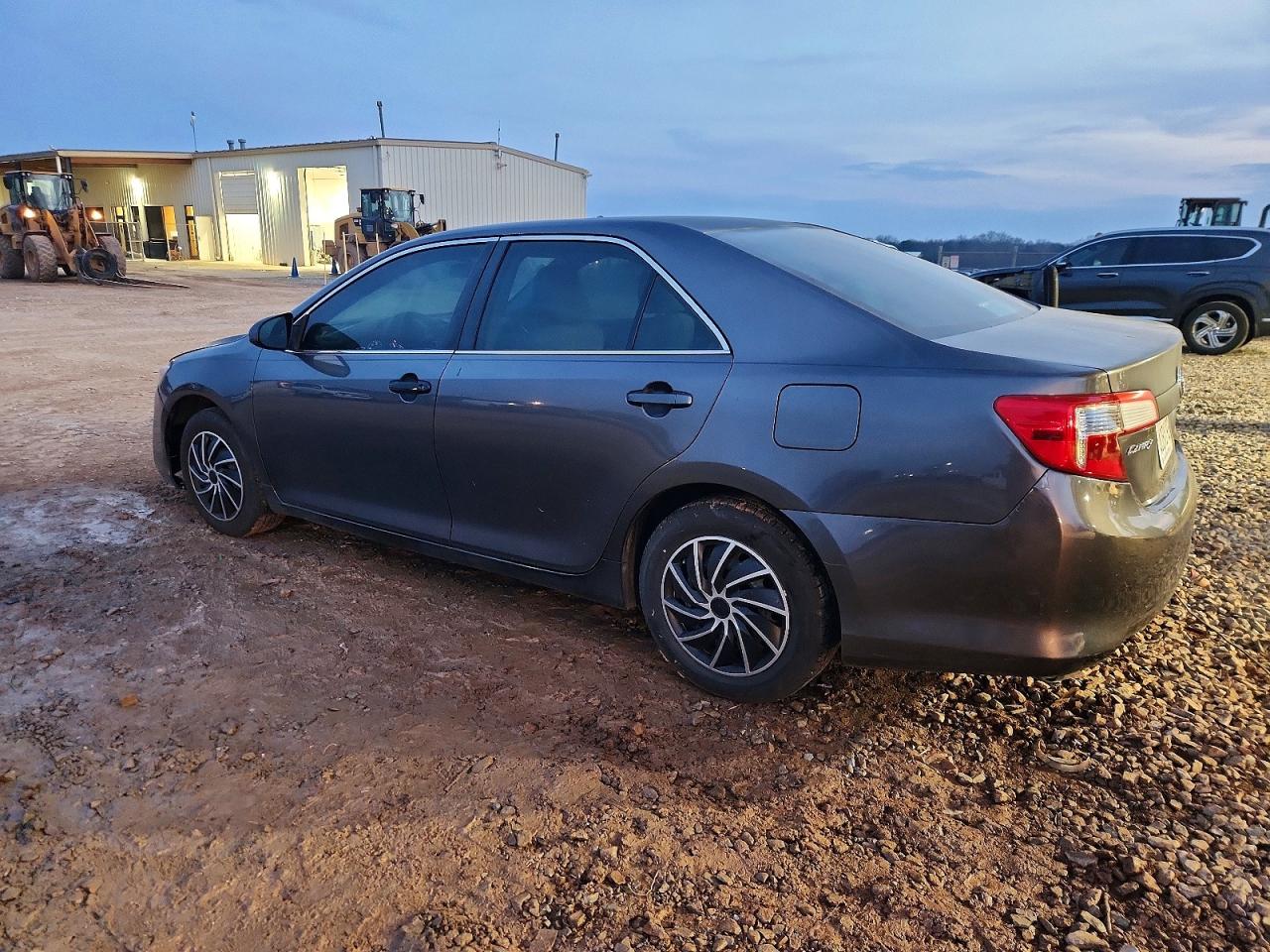 Toyota Camry L