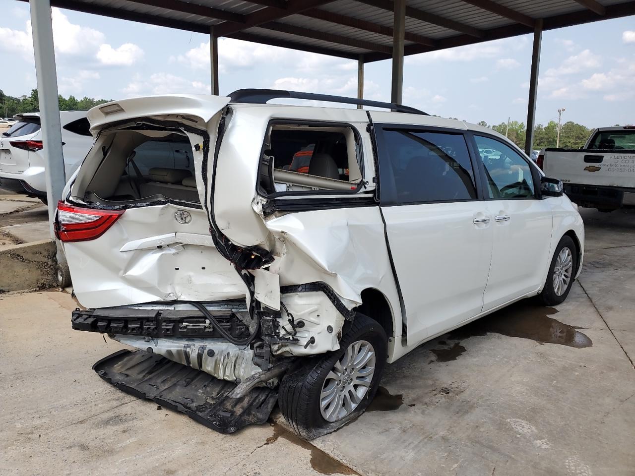 Toyota Sienna Xle