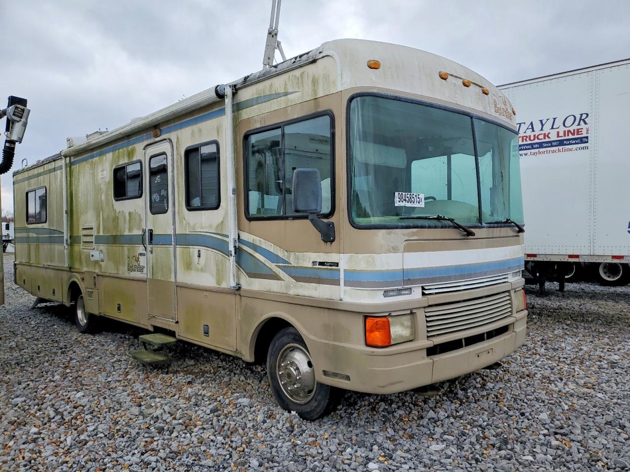 Salvage Ford F-550 Image