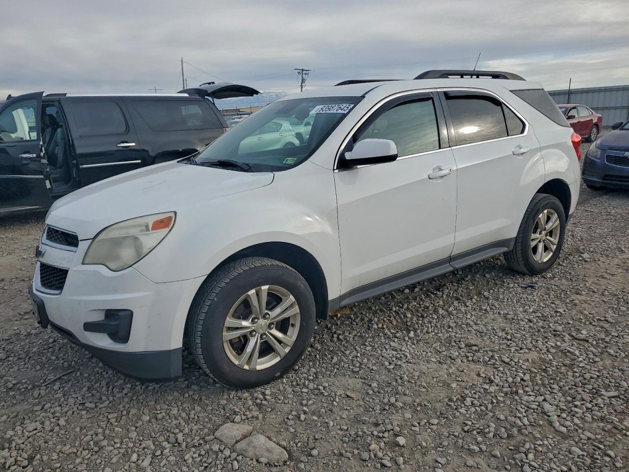 Salvage Chevrolet Equinox Image