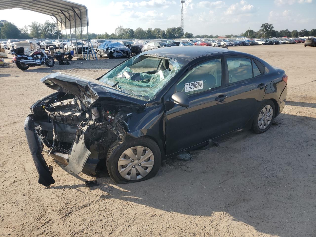 Salvage Kia Rio Image