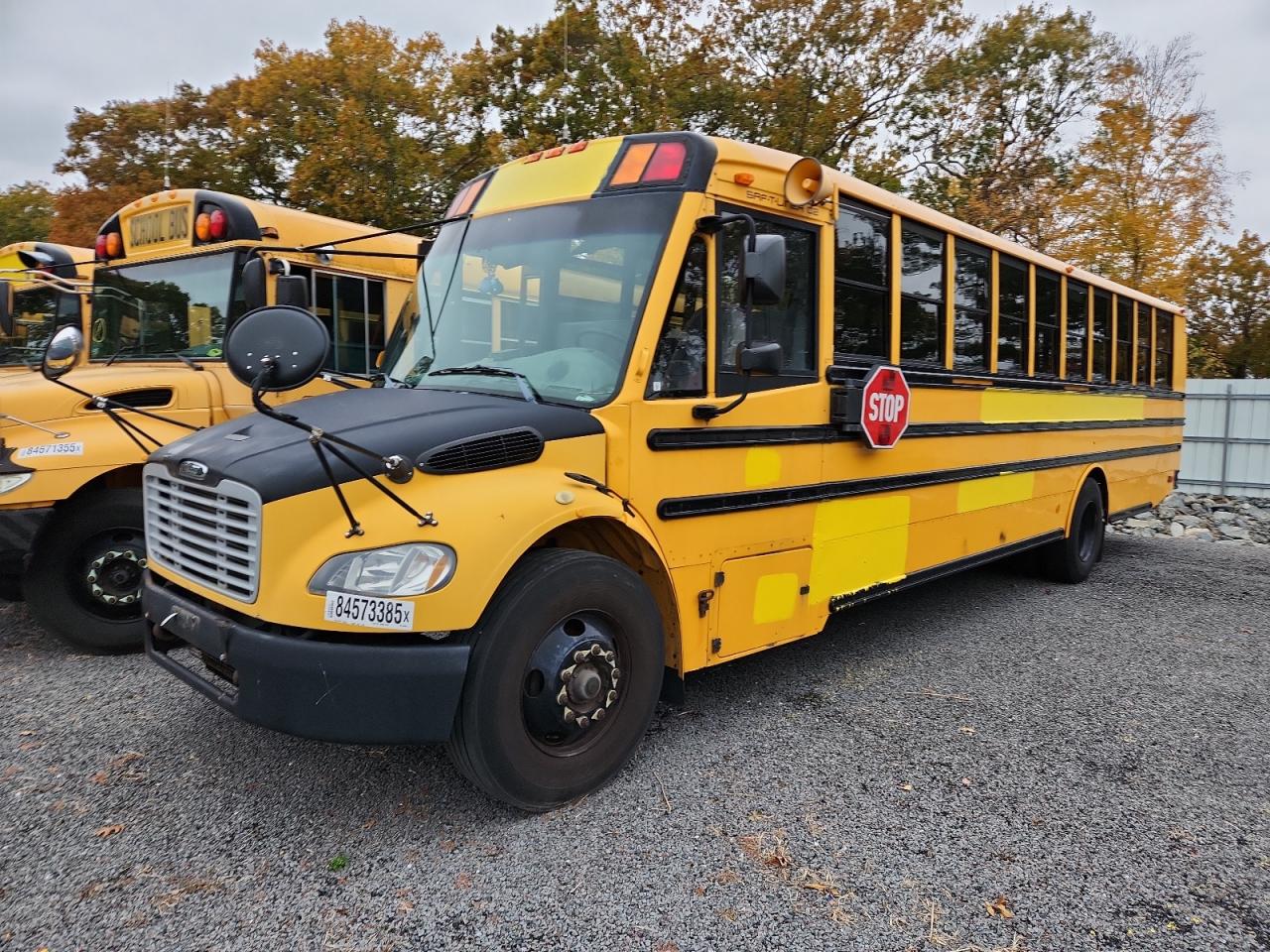 Freightliner Chassis B2