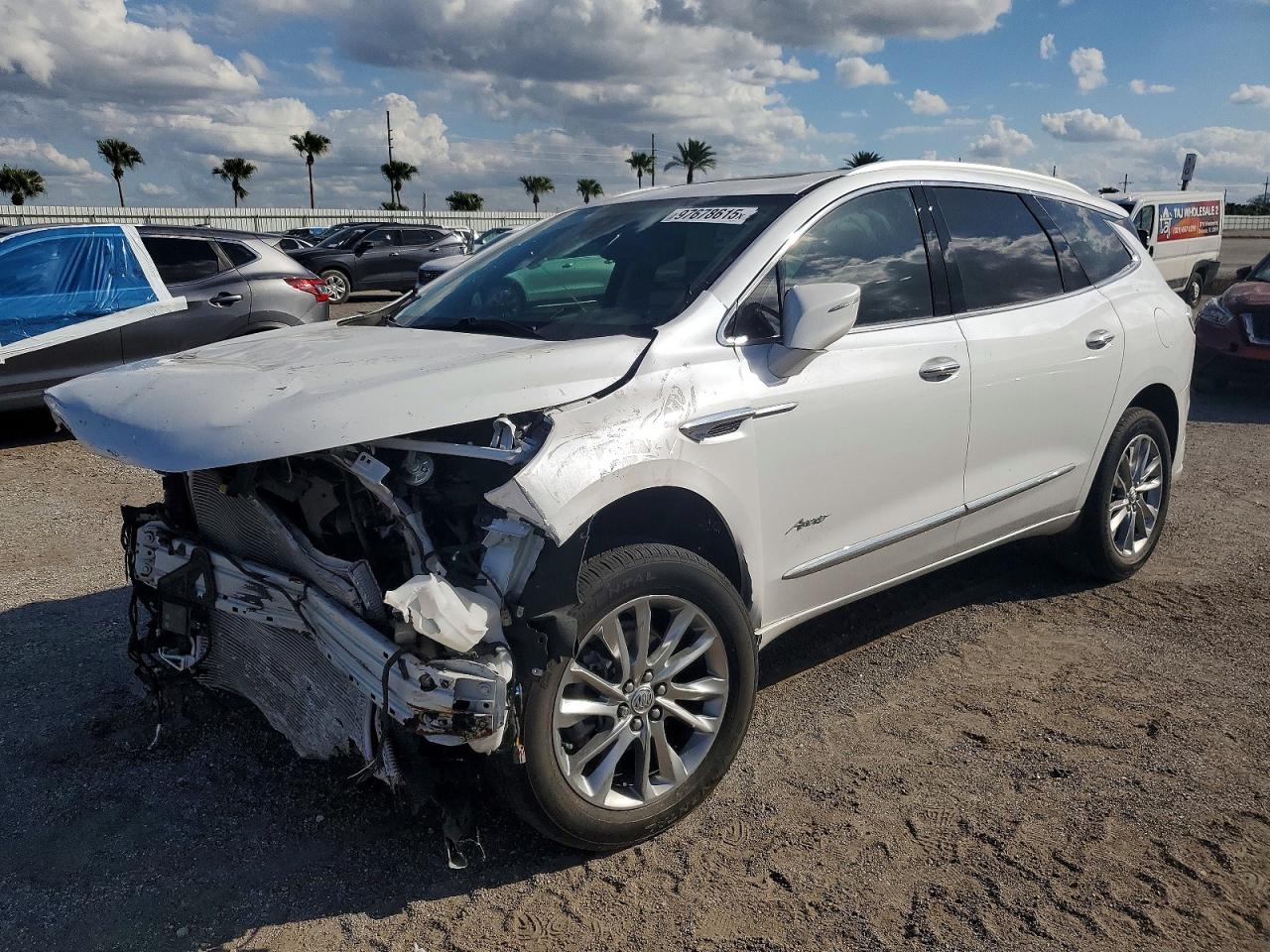Salvage Buick Enclave Image