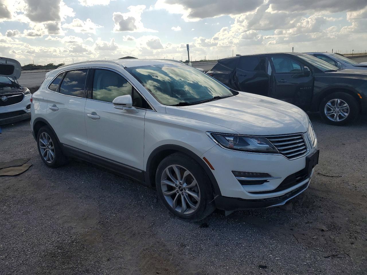 Lincoln MKZ