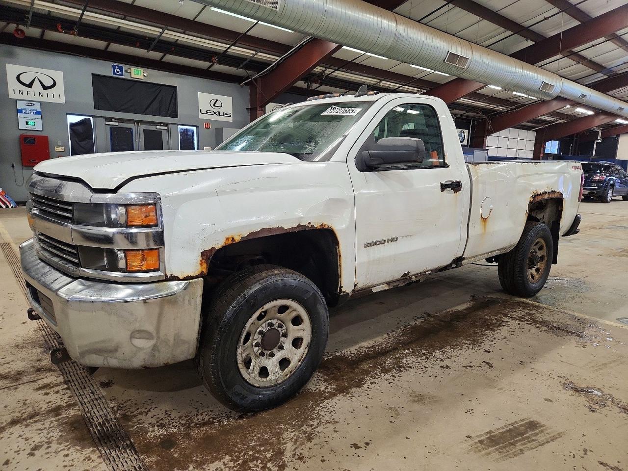 Salvage Chevrolet Silverado Image