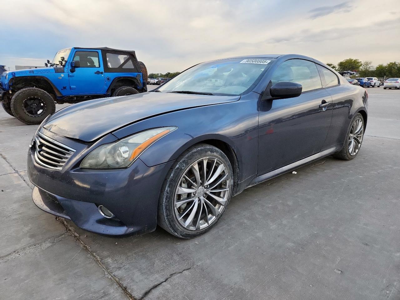 Salvage INFINITI G37 Image