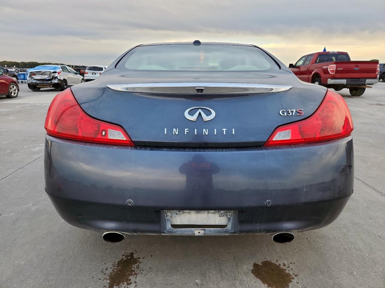 INFINITI G37