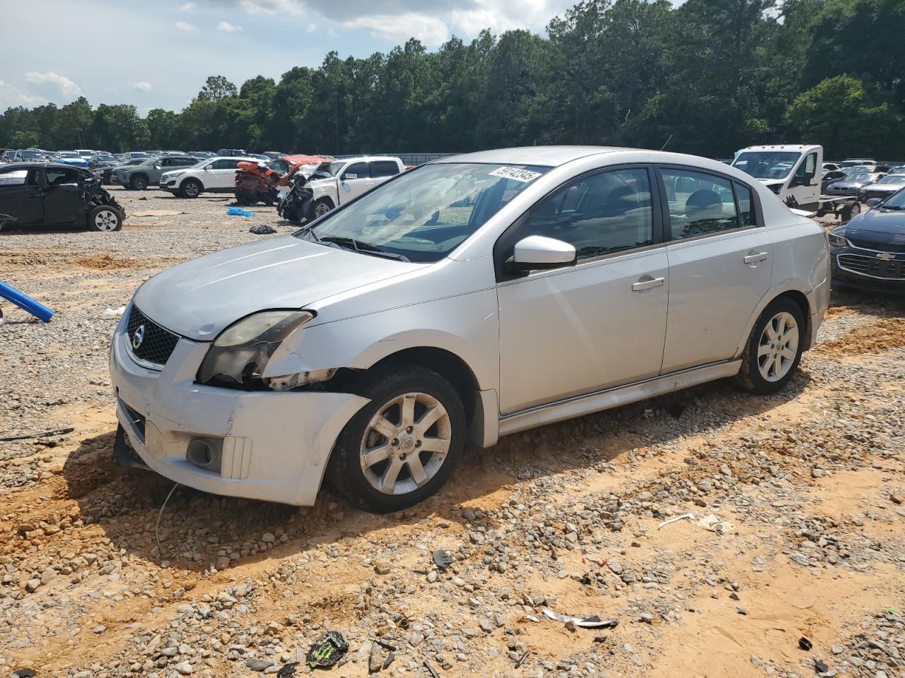Salvage Nissan Sentra Image