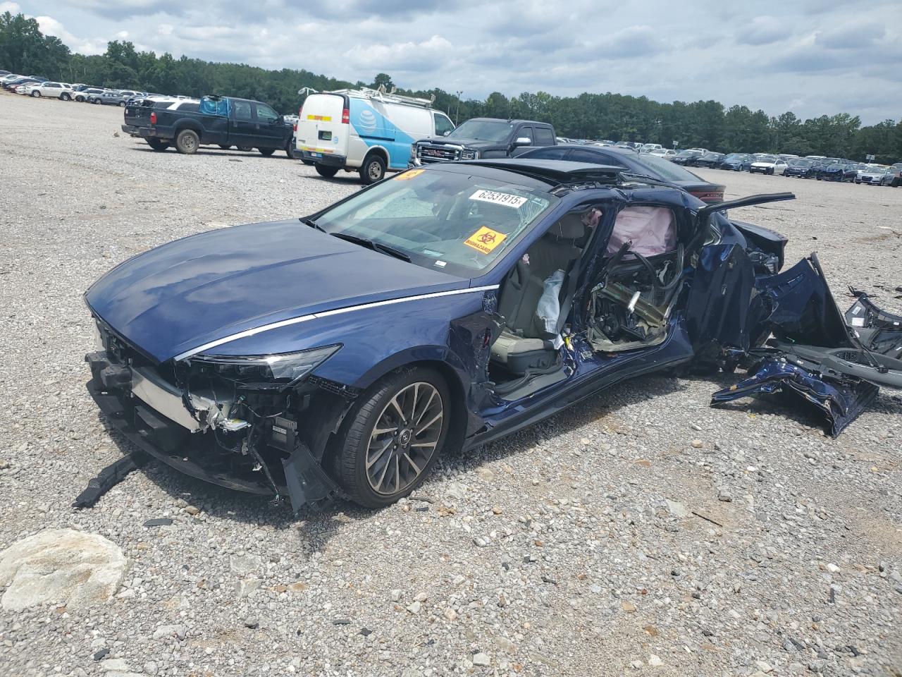 Salvage Hyundai SONATA Image