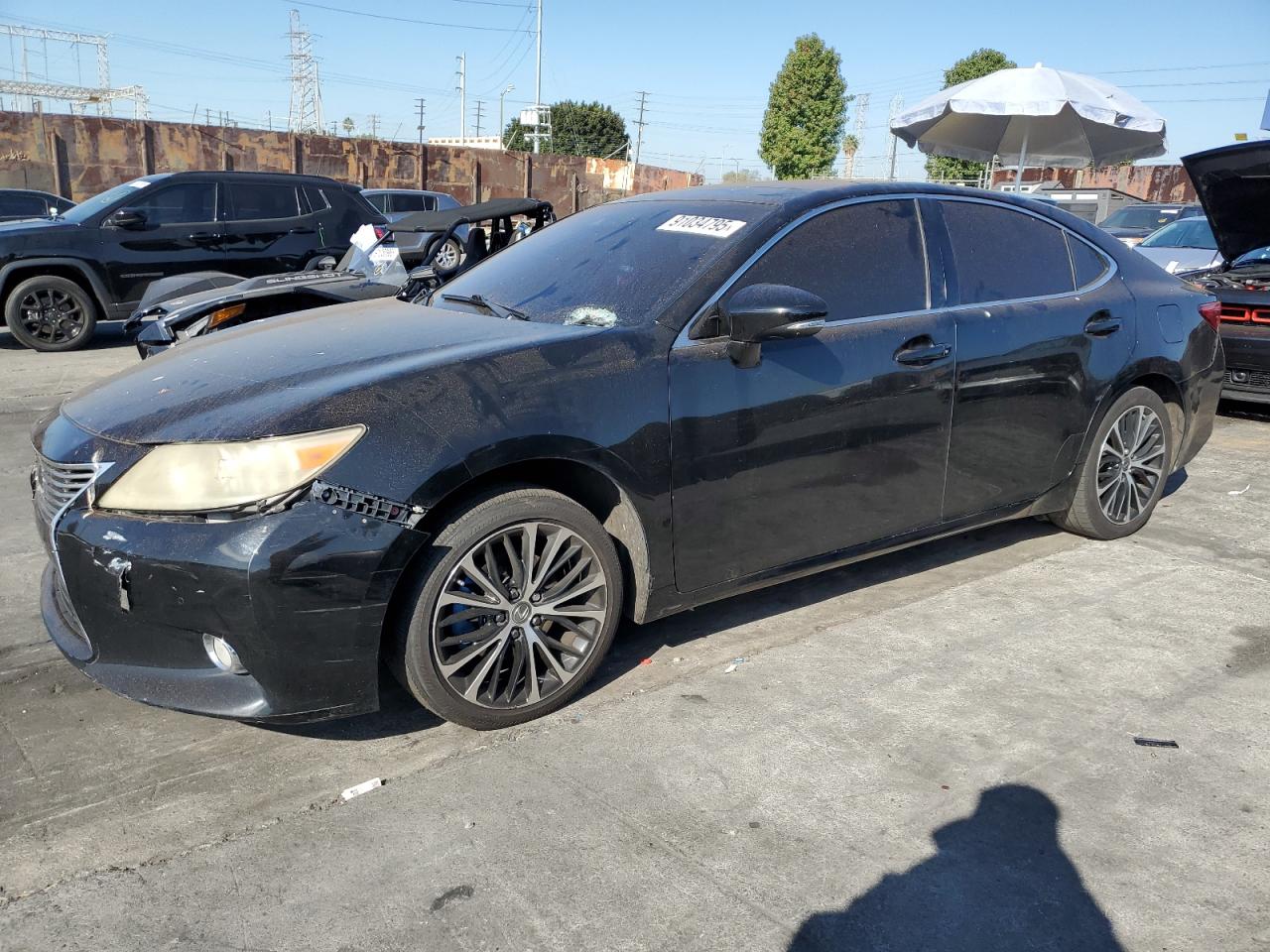 Salvage Lexus Es Image