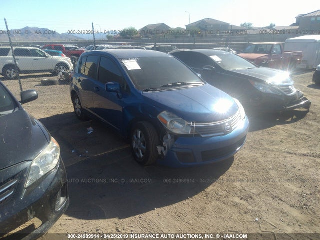 Salvage Nissan Versa Image