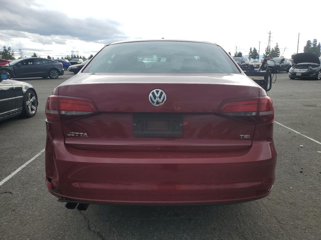 Volkswagen Jetta S