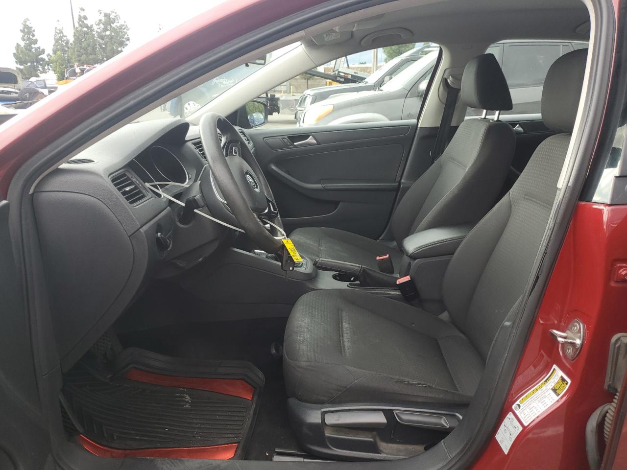 Volkswagen Jetta S