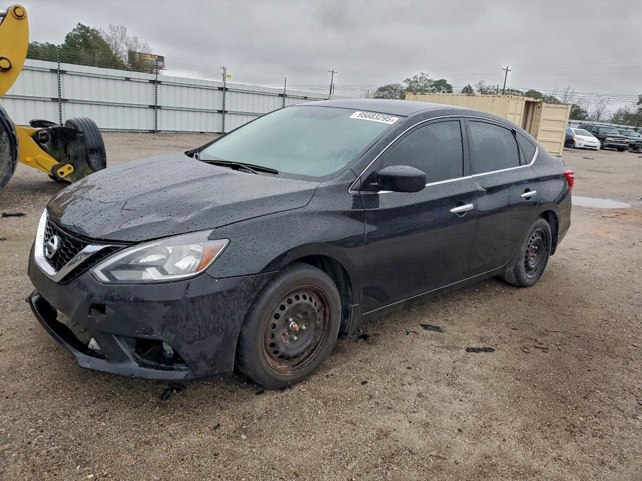 Salvage Nissan Sentra Image