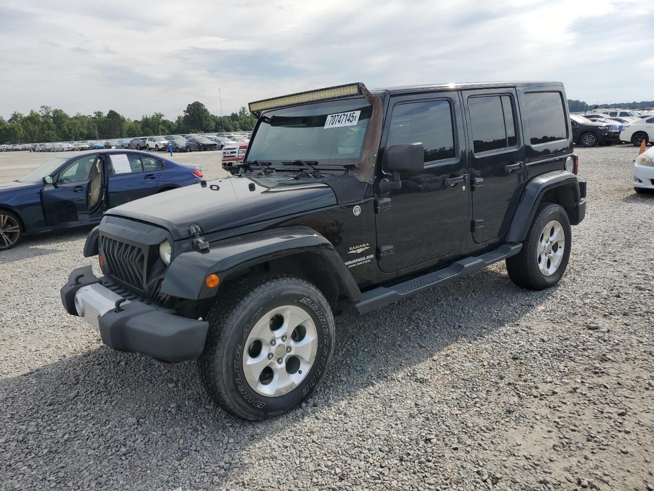 Salvage Jeep Wrangler Image
