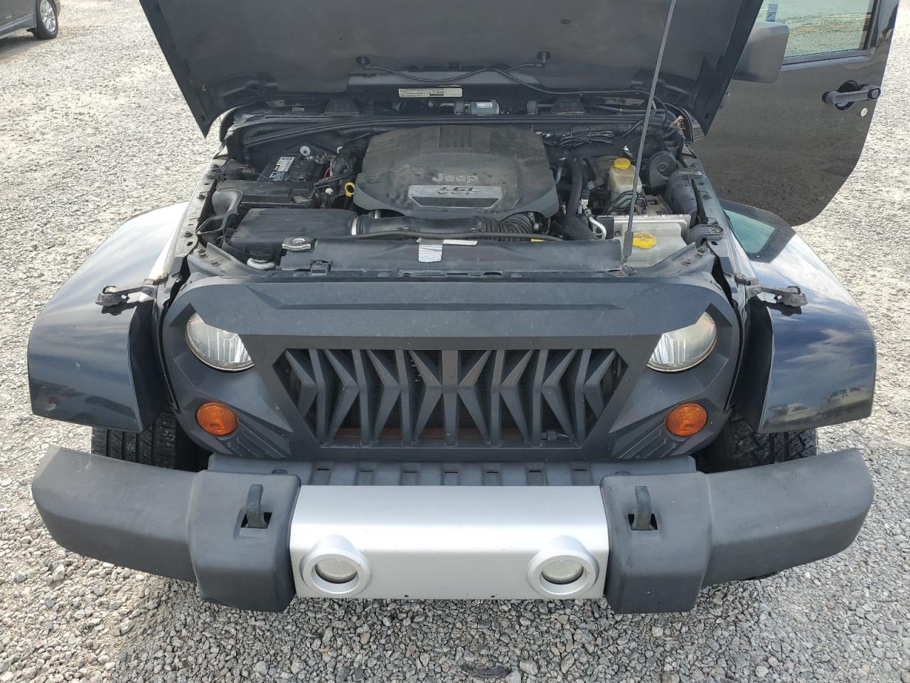 Jeep Wrangler Sahara