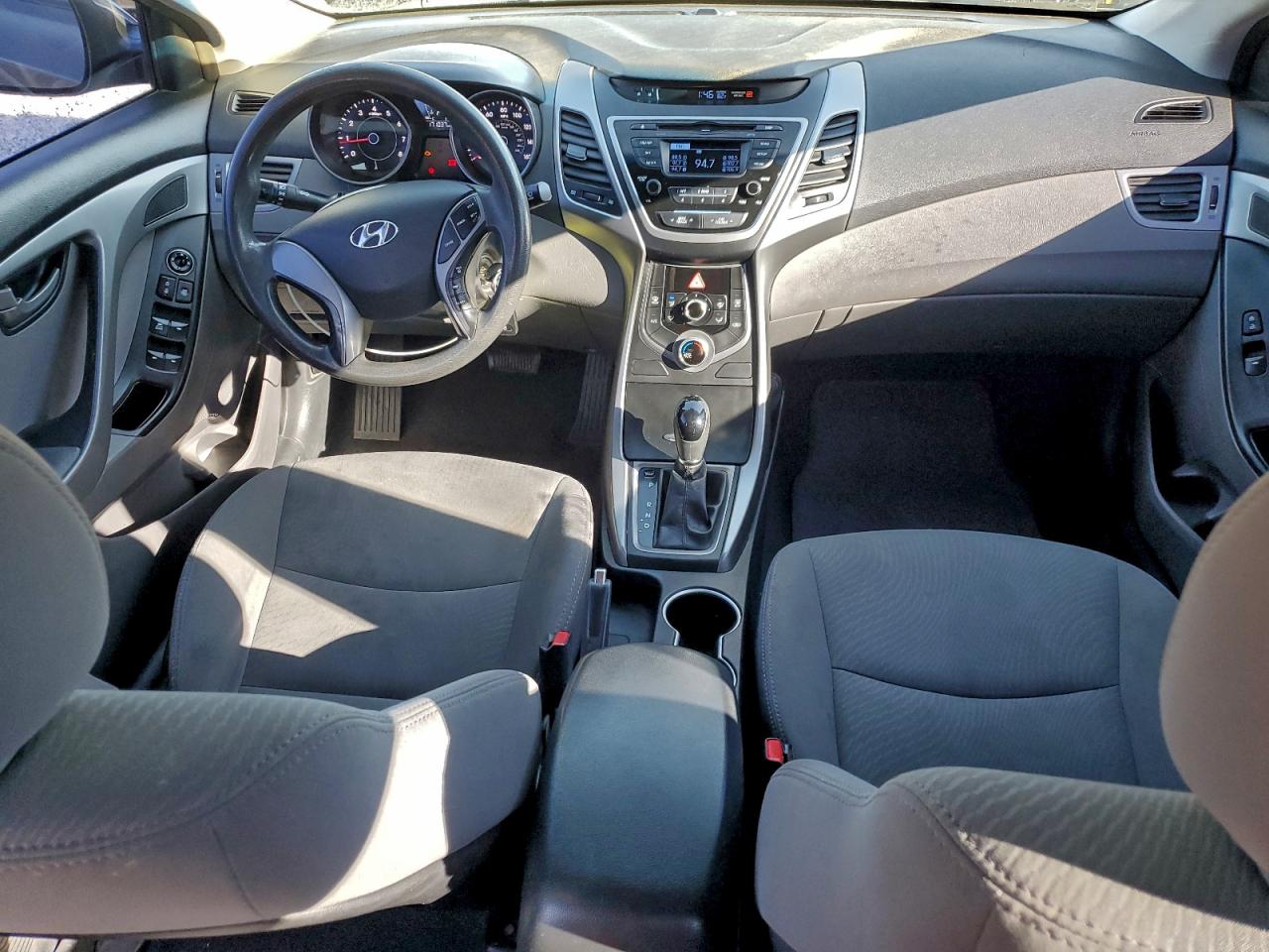 Hyundai ELANTRA Se