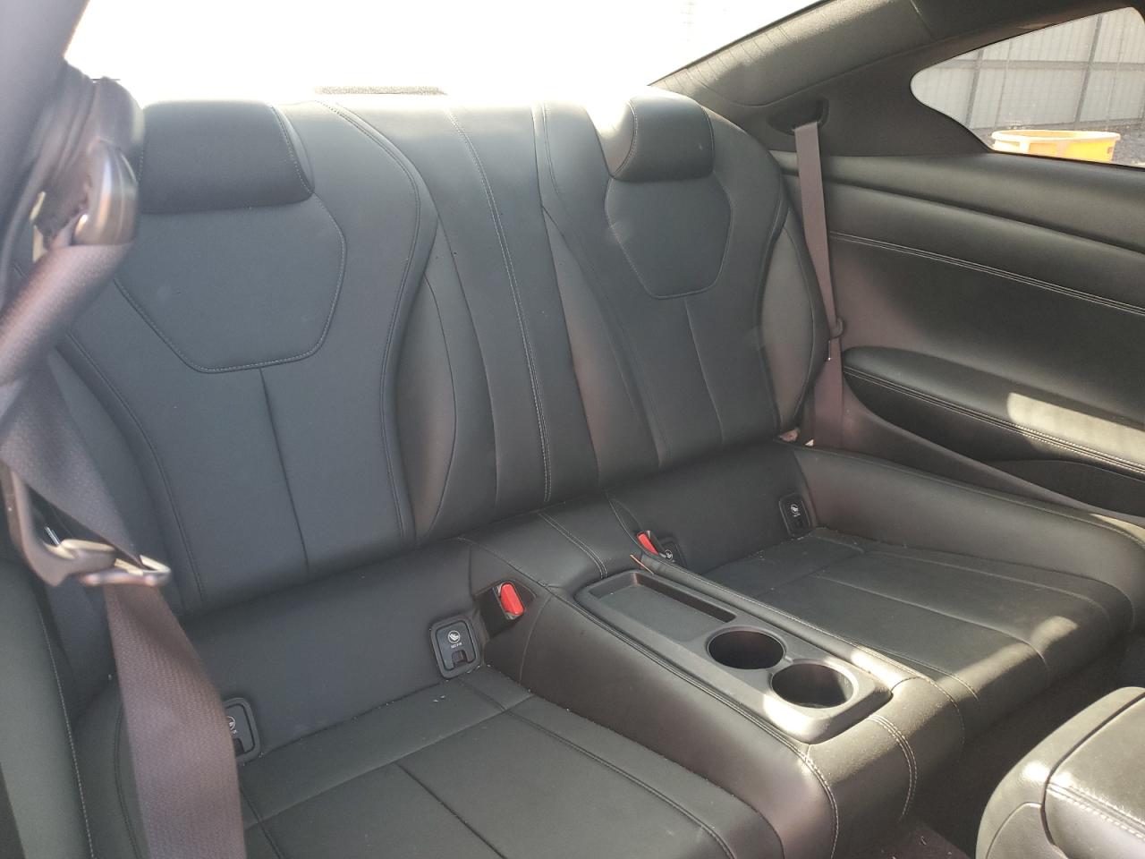 INFINITI Q60 Premium