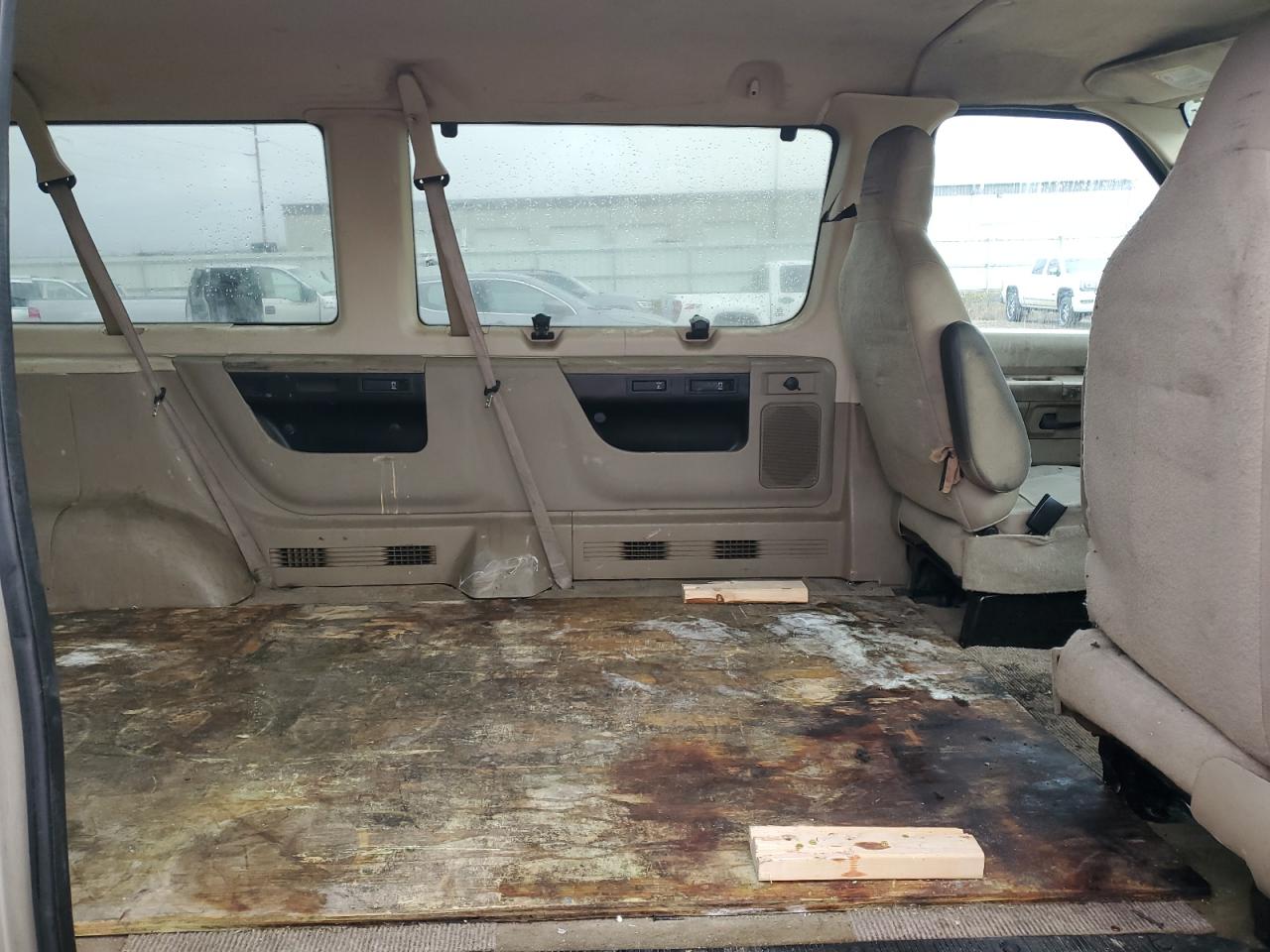 Ford Econoline E350 Super Duty Wagon