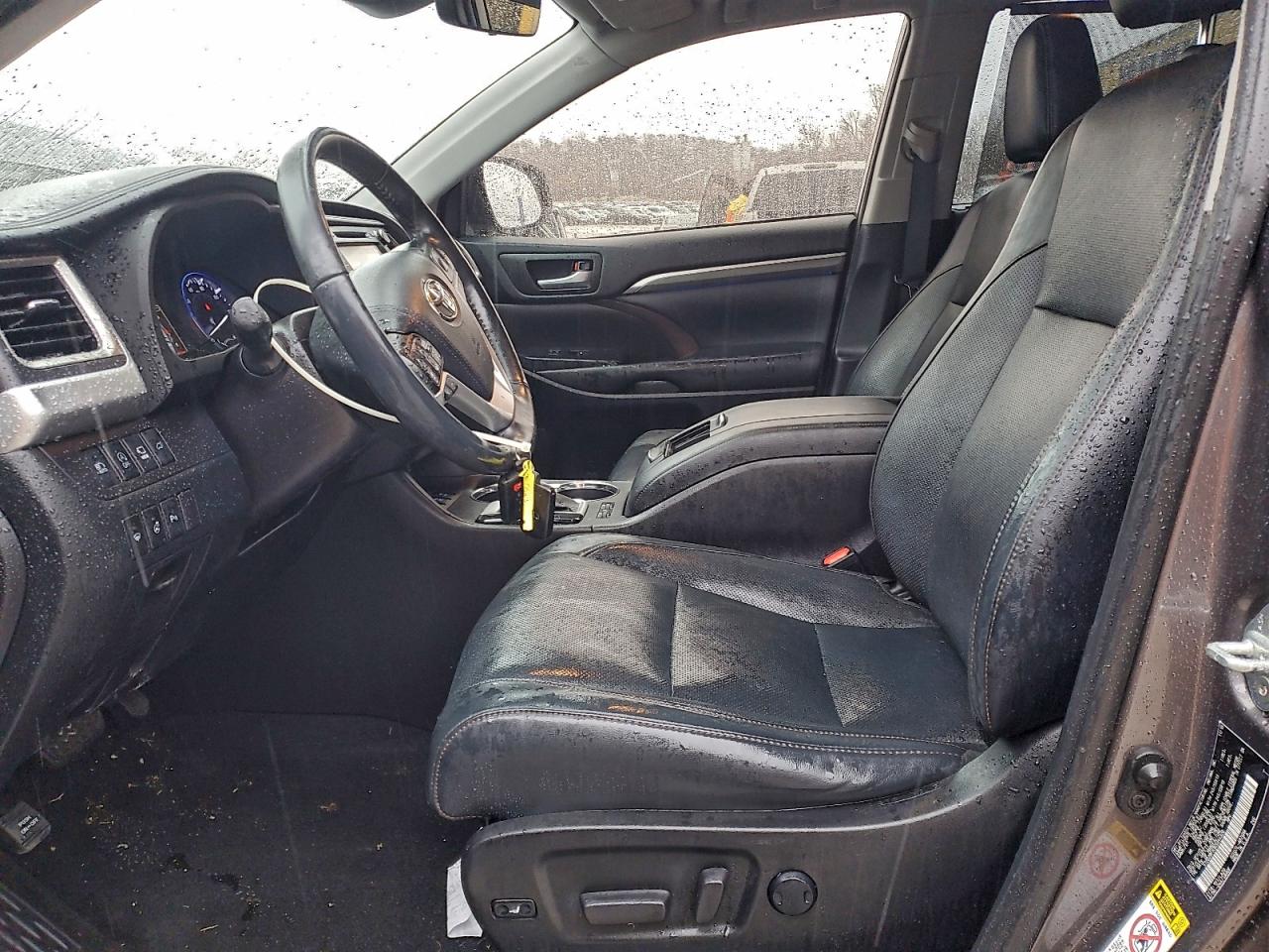 Toyota Highlander Limited Platinum