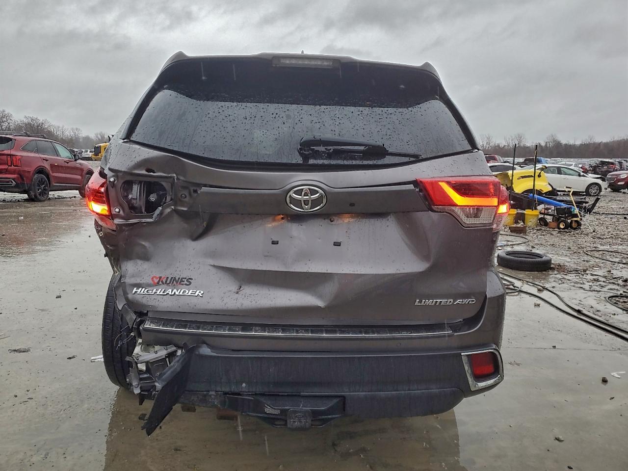 Toyota Highlander Limited Platinum