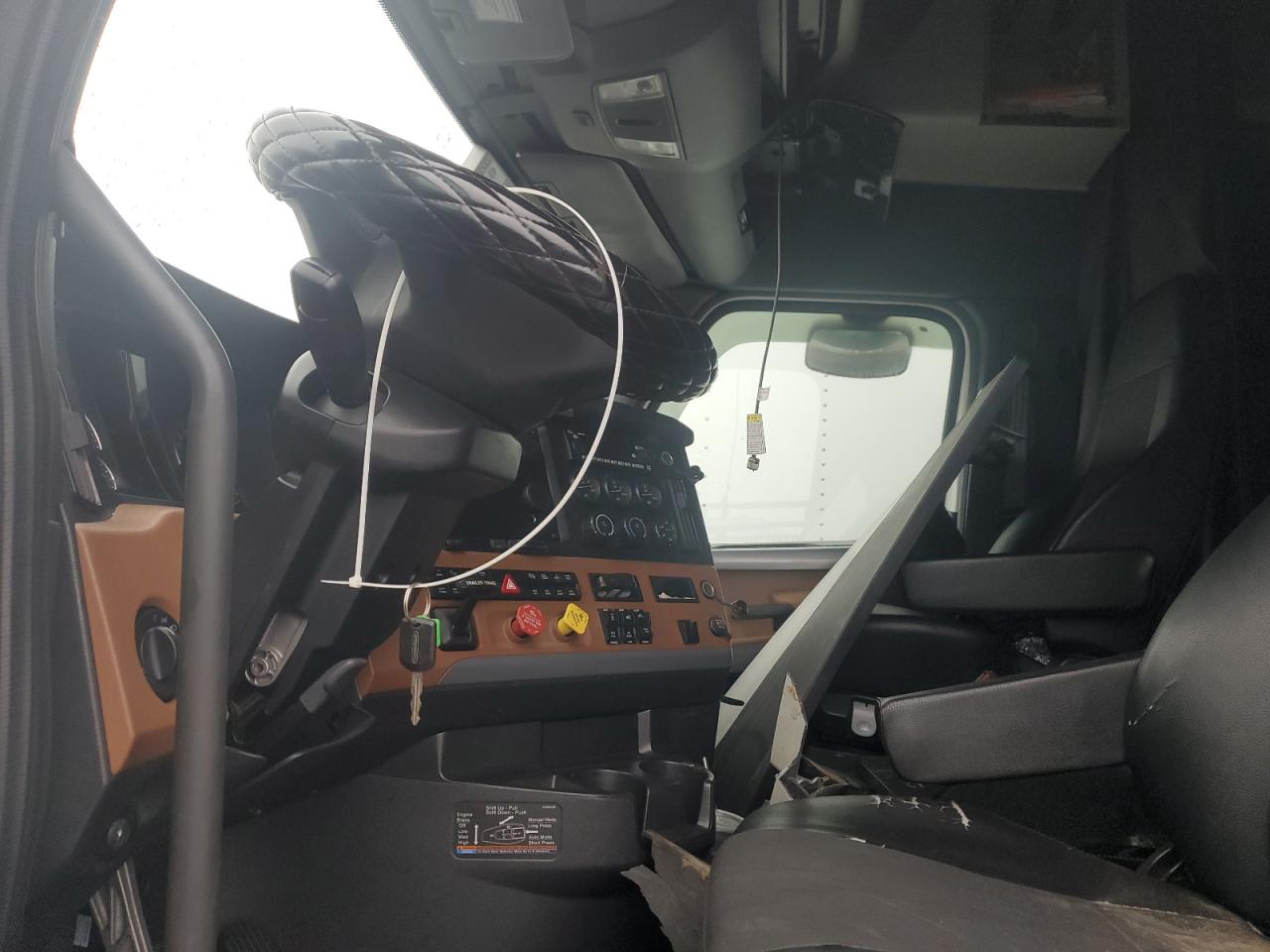 Freightliner Cascadia 126