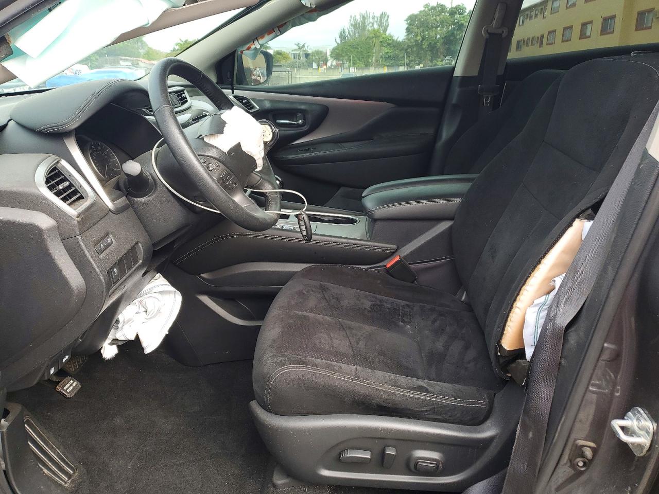 Nissan Murano S