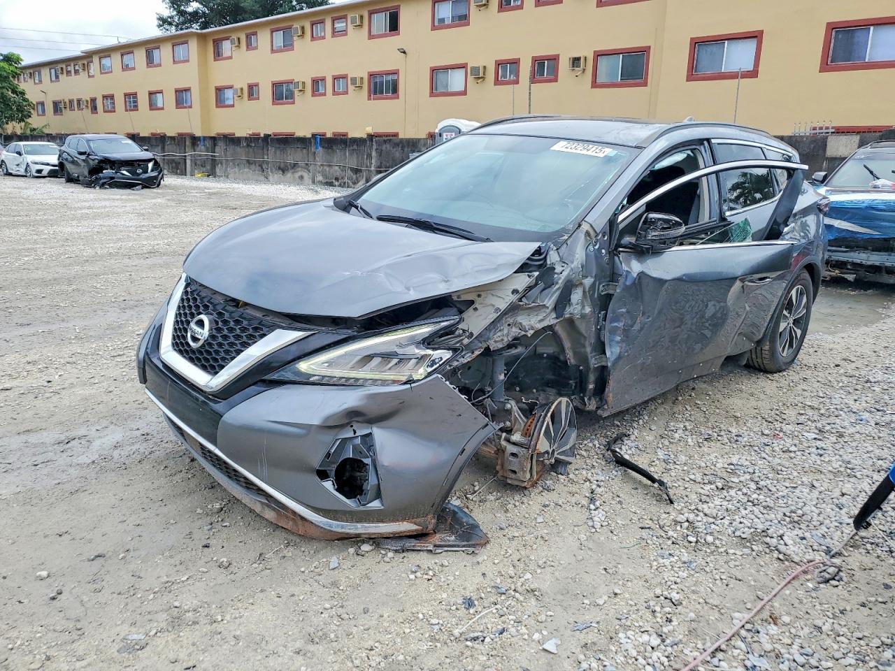 Salvage Nissan Murano Image