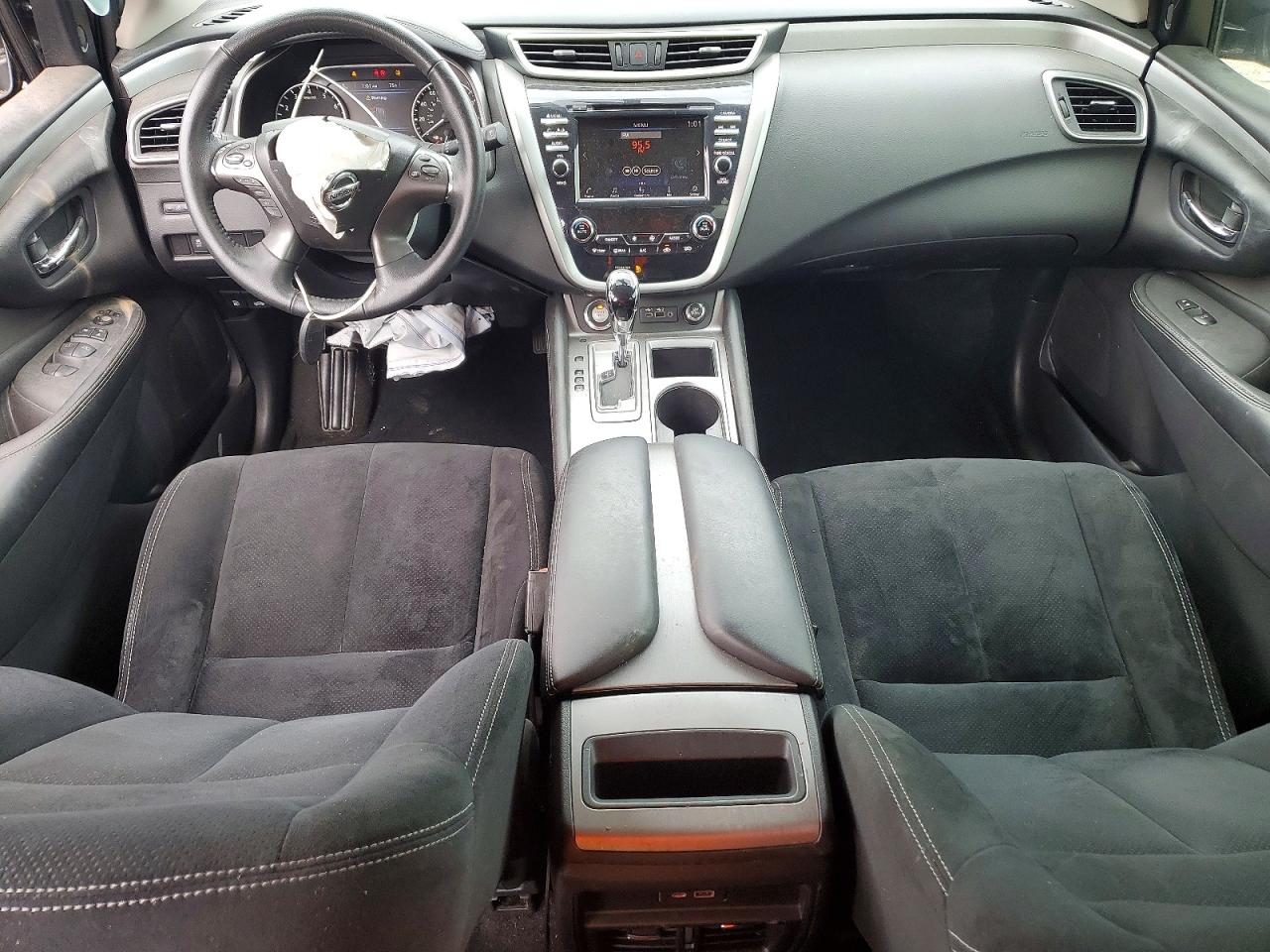 Nissan Murano S