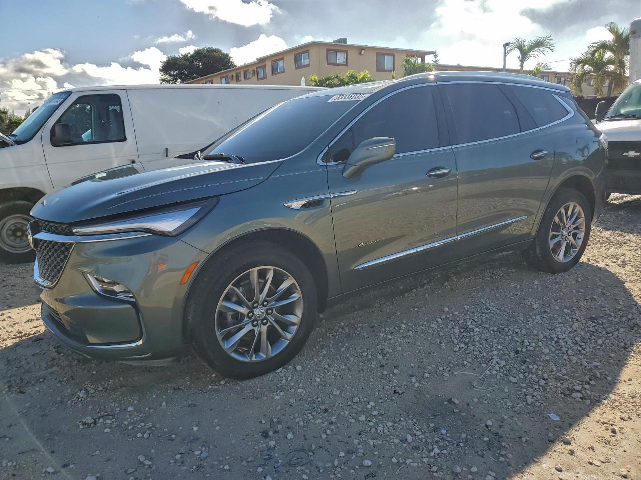 Salvage Buick Enclave Image