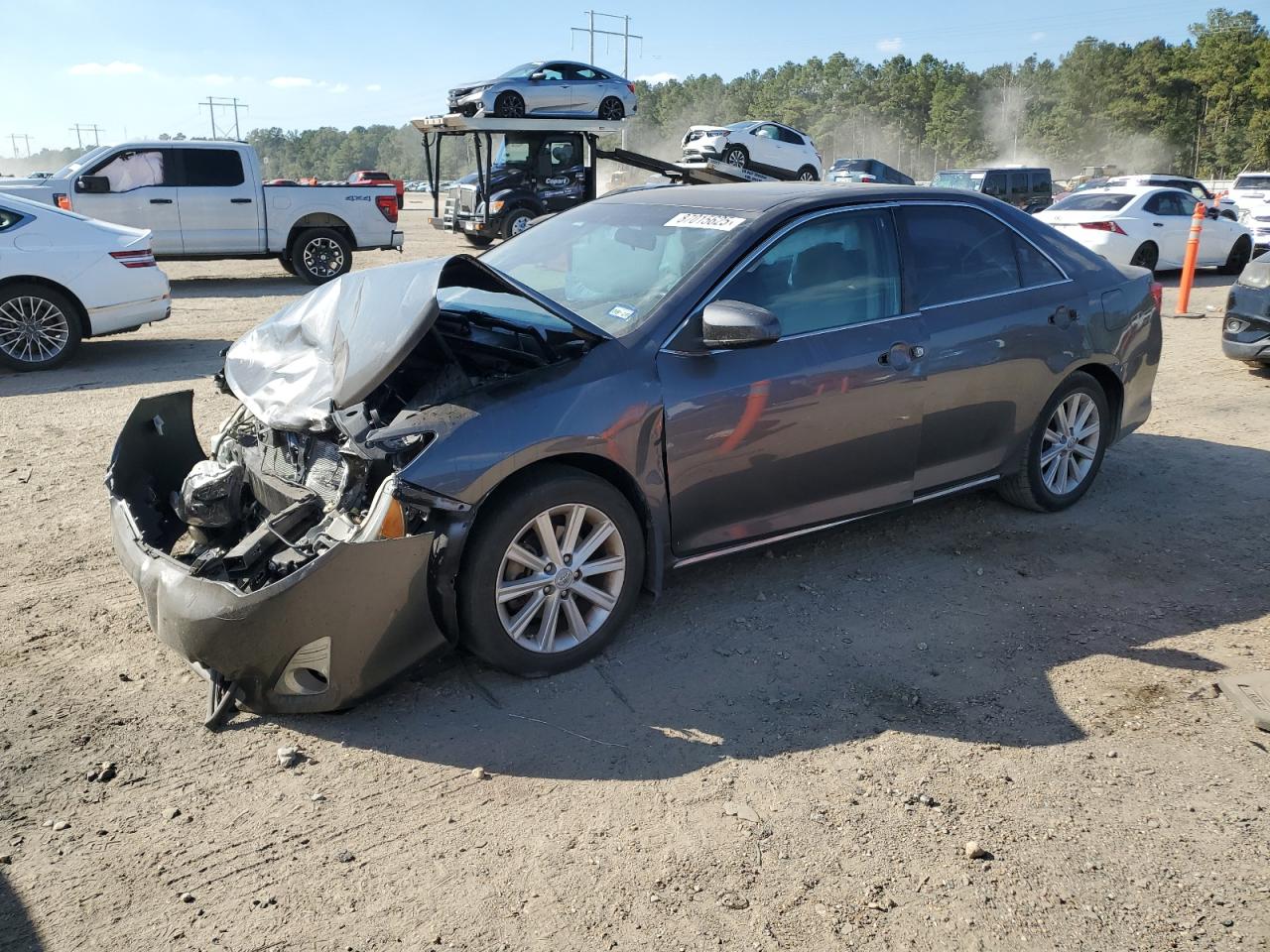 Salvage Toyota Camry Image