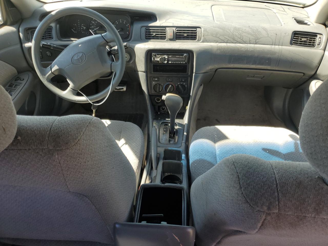 Toyota Camry Ce