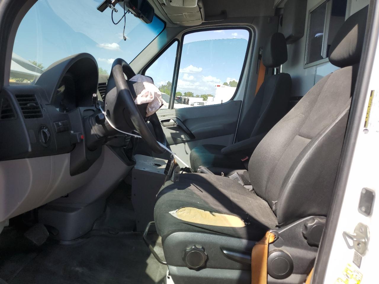 Mercedes-Benz Sprinter 2500
