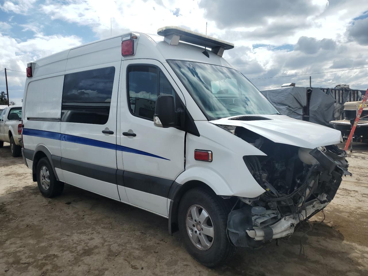 Mercedes-Benz Sprinter 2500