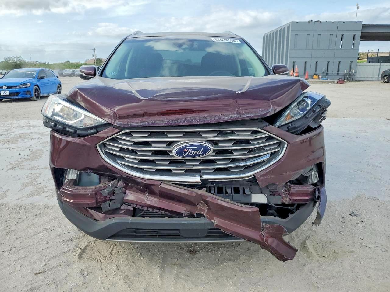 Ford Edge Titanium