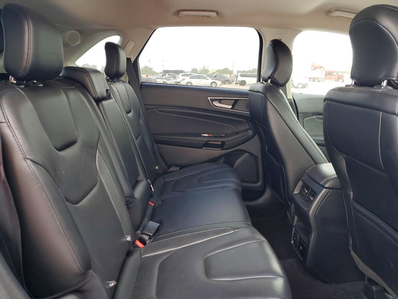 Ford Edge Titanium