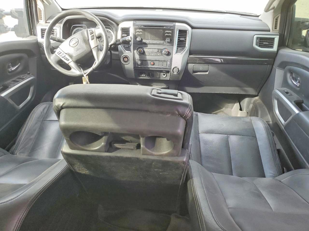 Nissan Titan S