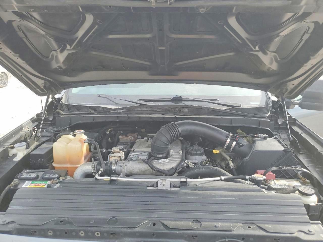 Nissan Titan S