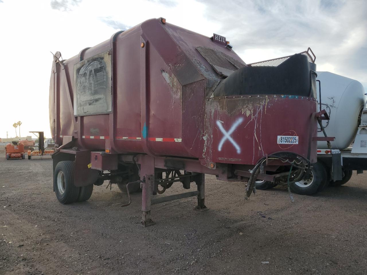 Salvage Heil Trailer Image