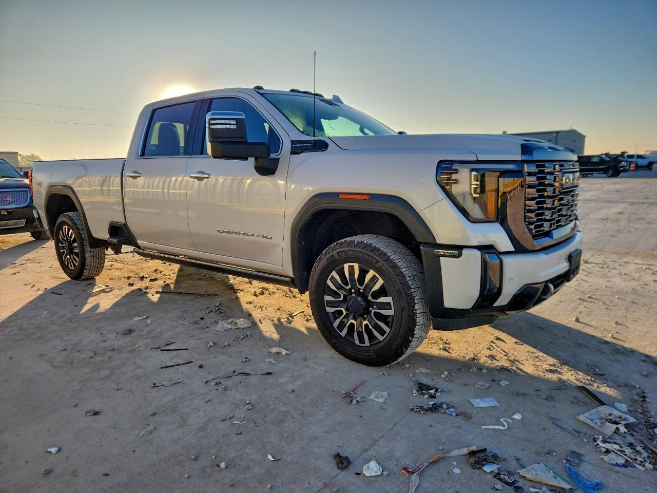 GMC Sierra K3500 Denali Ultimate