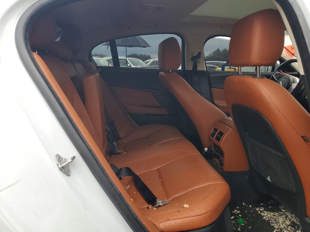 Jaguar XE Portfolio Le