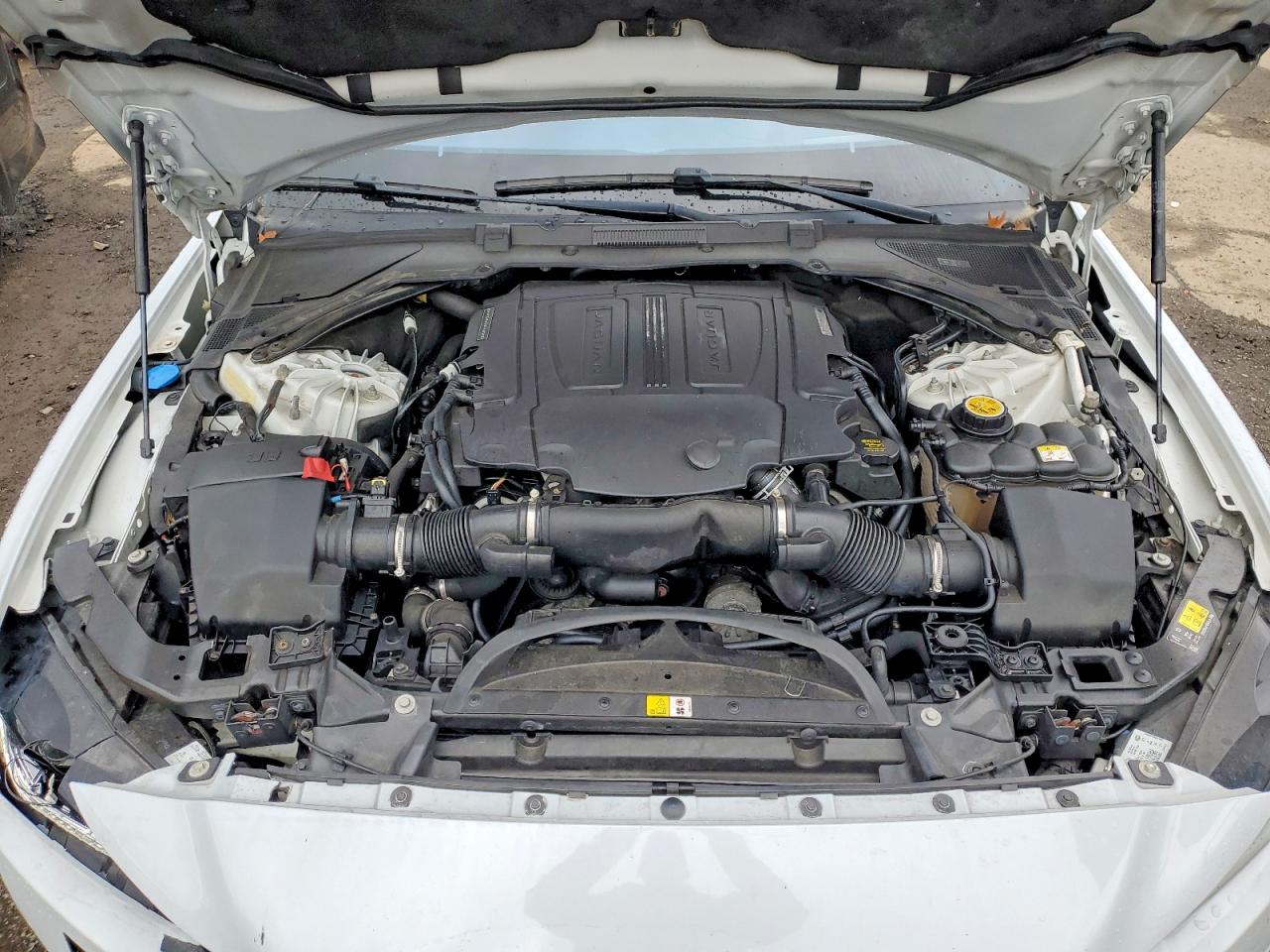 Jaguar XE Portfolio Le