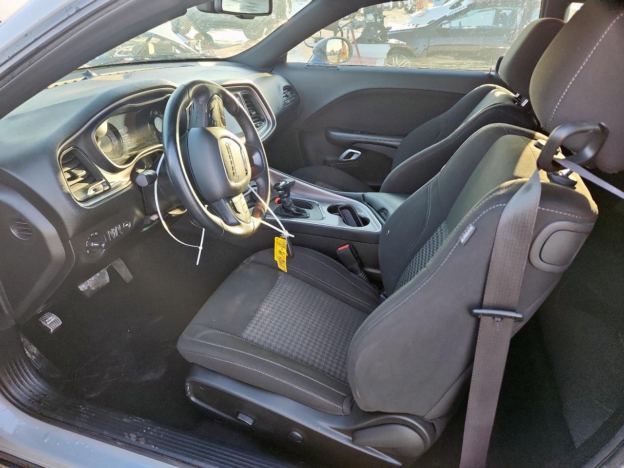 Dodge Challenger Sxt