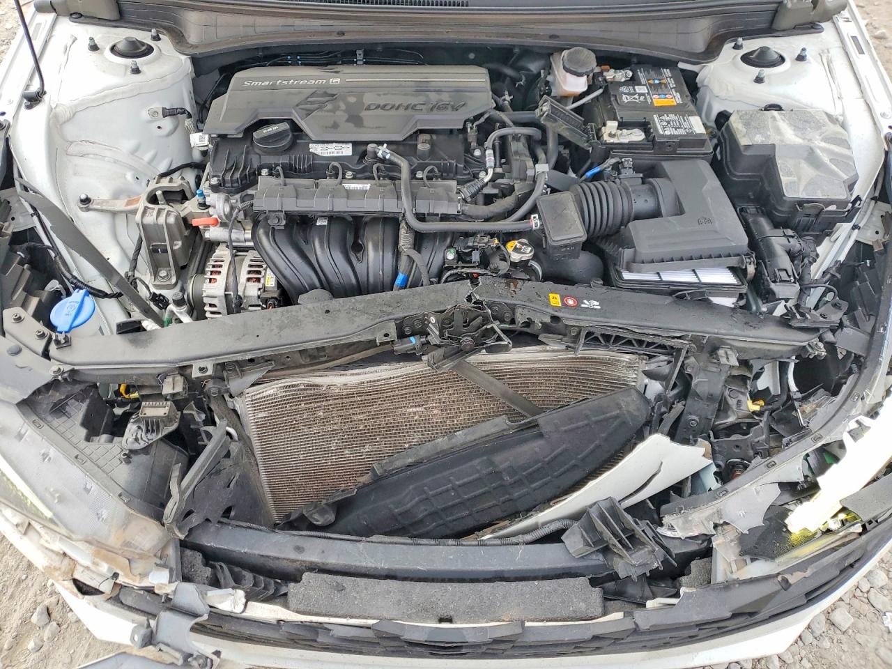 Hyundai ELANTRA Sel