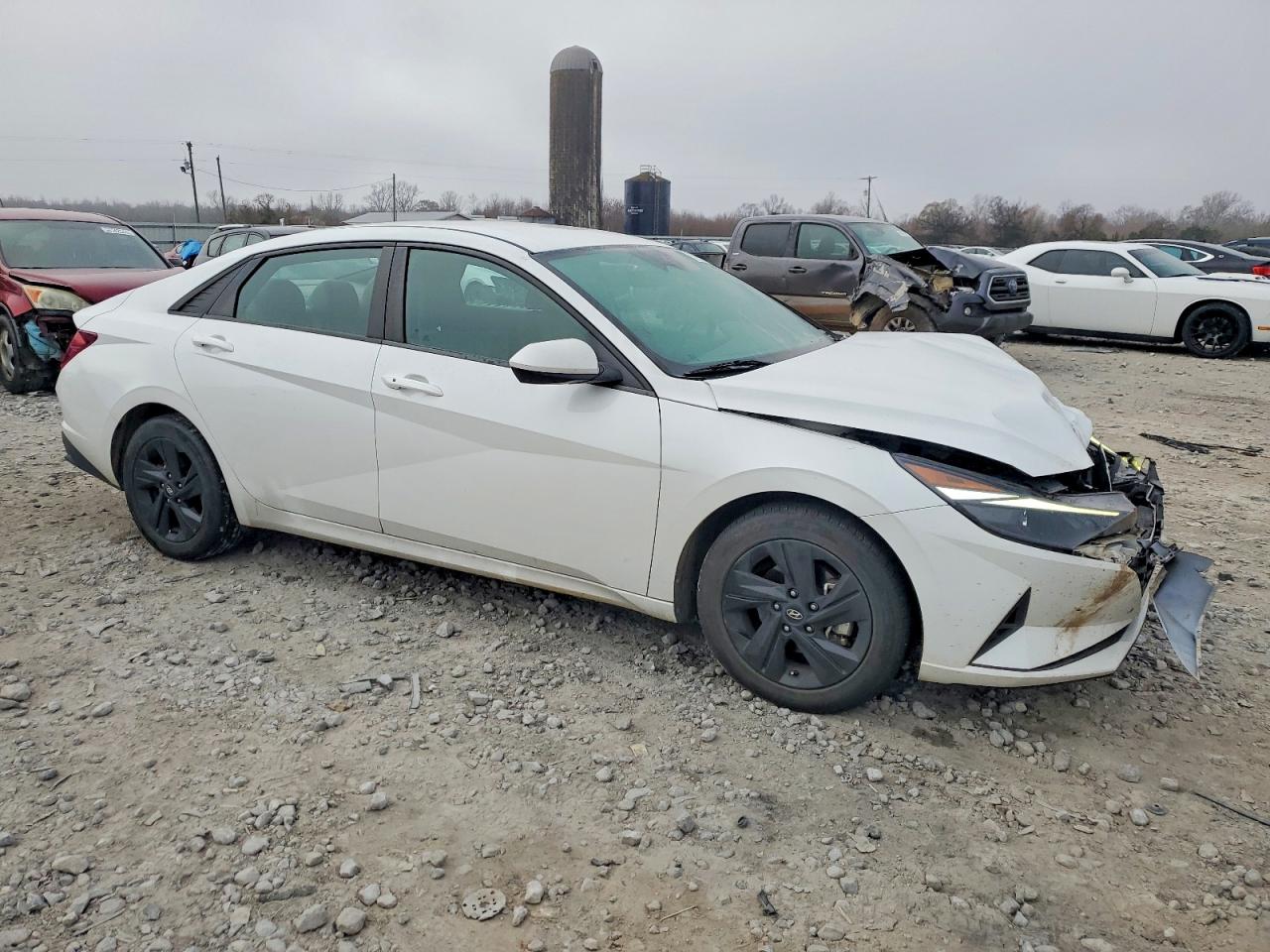 Hyundai ELANTRA Sel