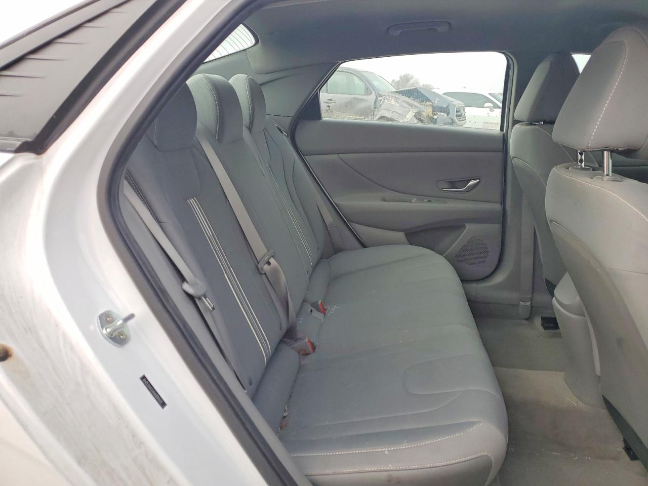 Hyundai ELANTRA Sel