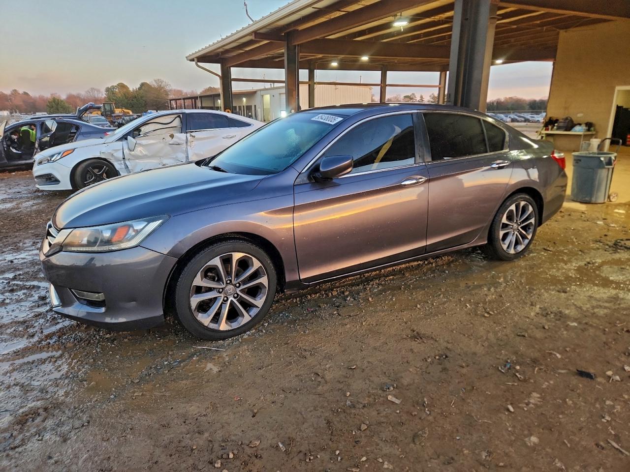 Salvage Honda Accord Image