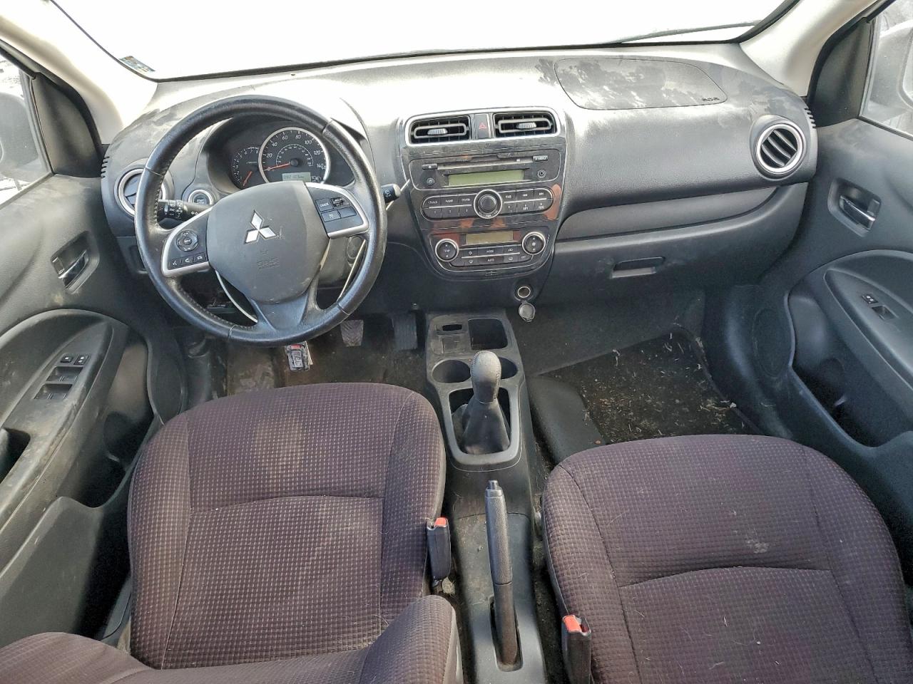Mitsubishi Mirage Es