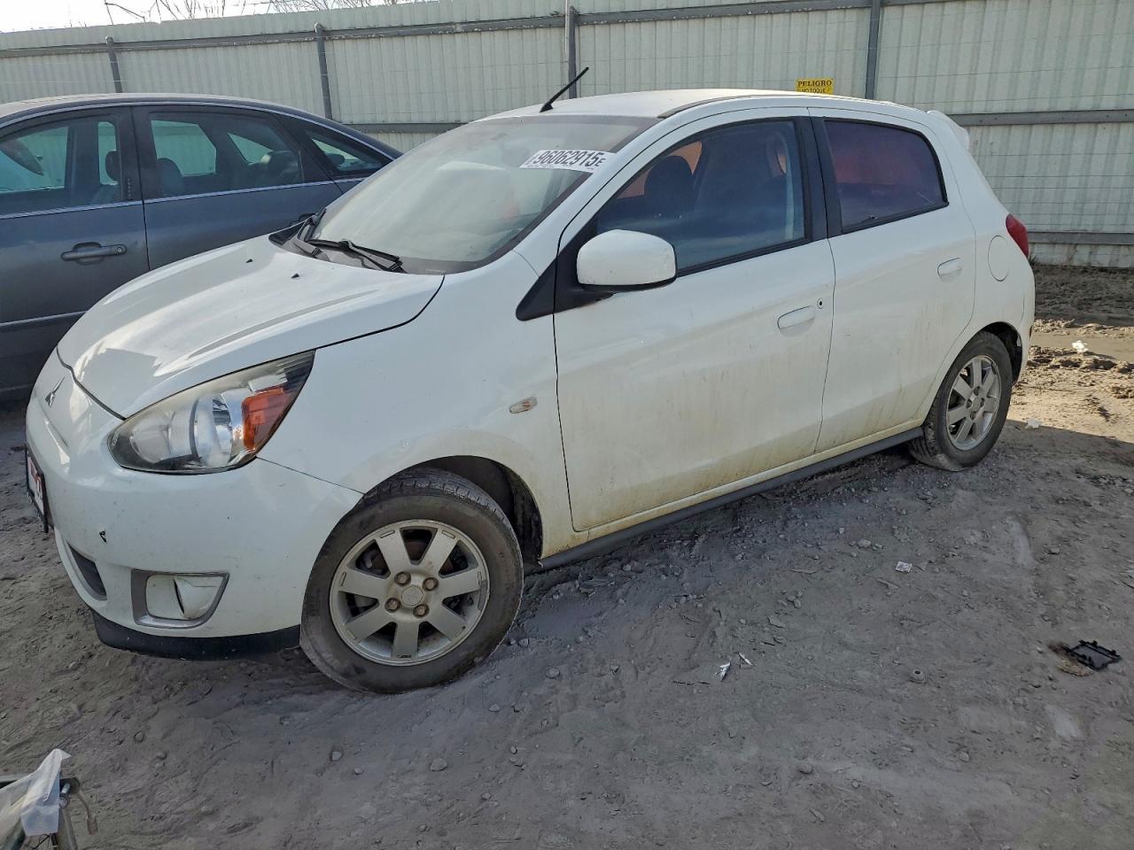 Salvage Mitsubishi Mirage Image