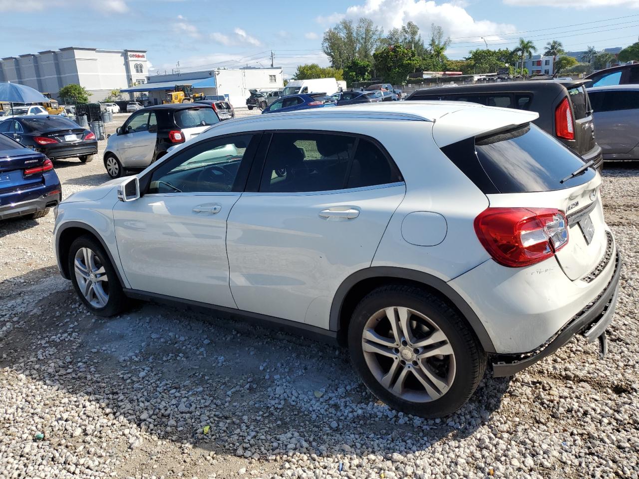 Mercedes-Benz GLA 250
